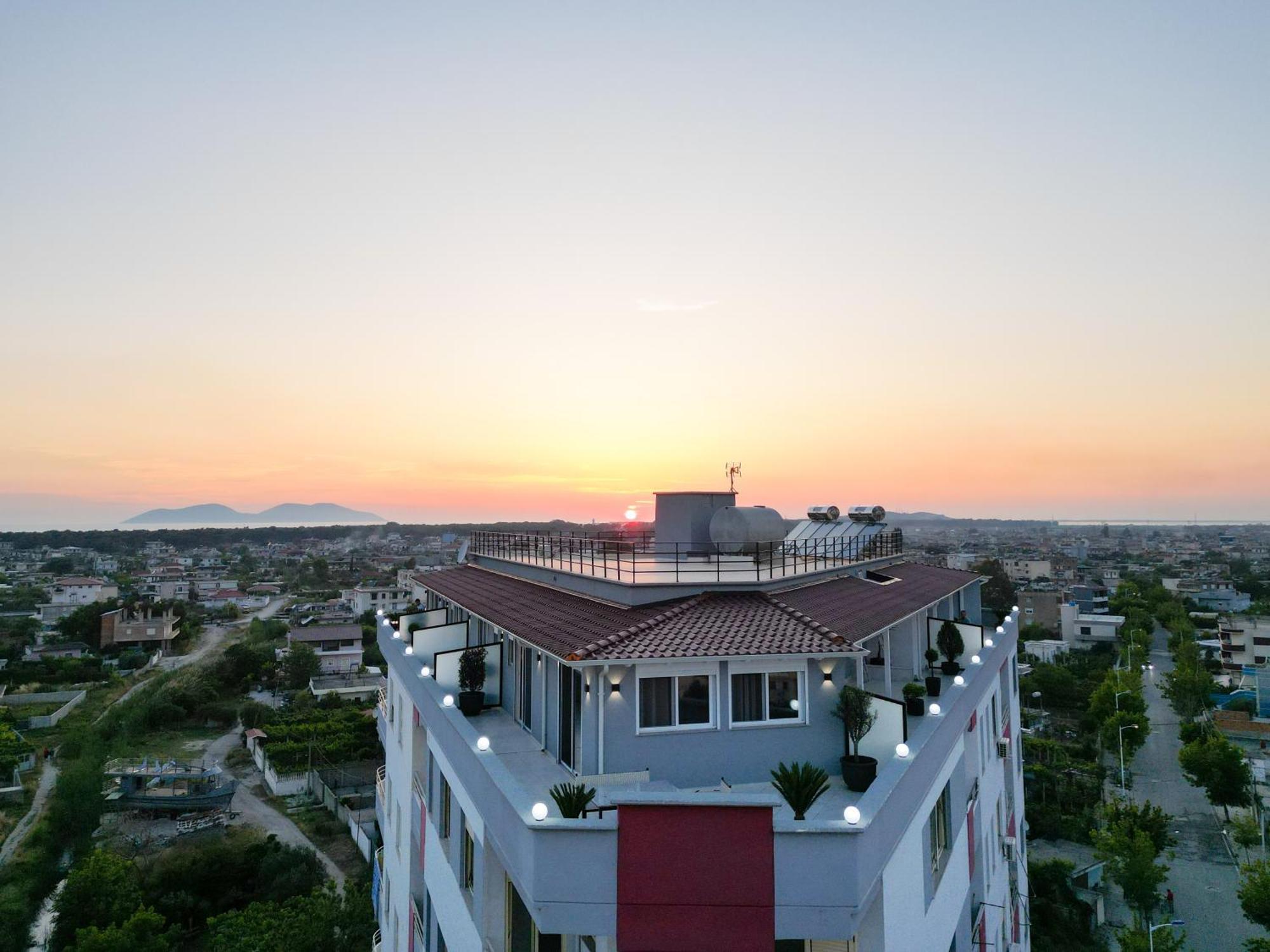 Queen Apartmets Vlorë Habitación foto