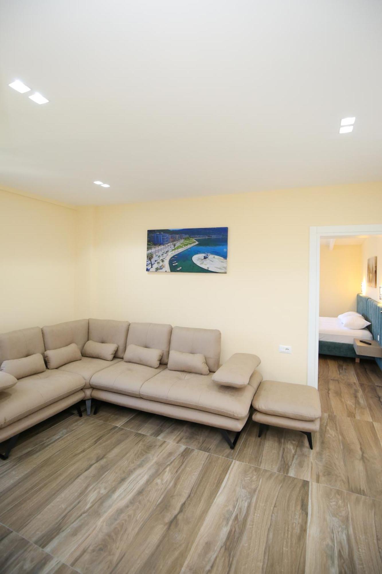 Queen Apartmets Vlorë Habitación foto