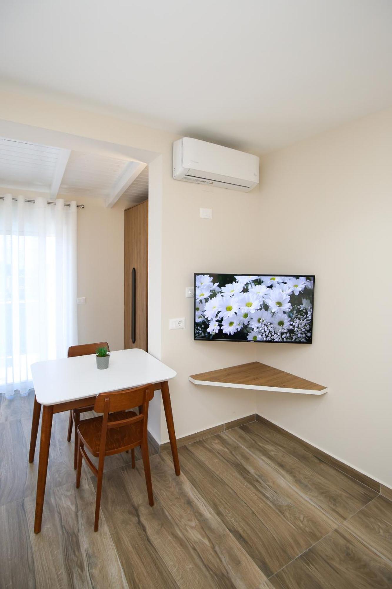 Queen Apartmets Vlorë Habitación foto