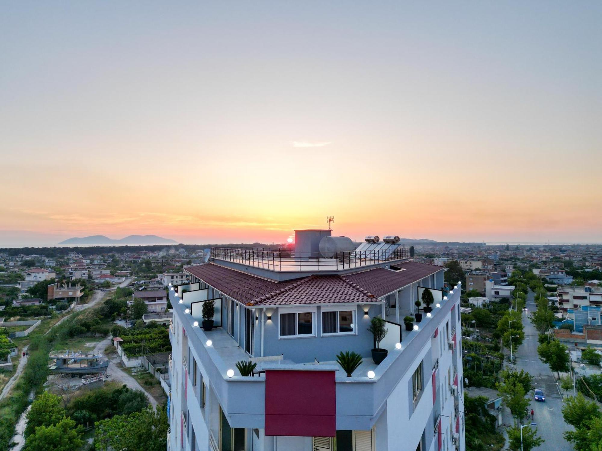 Queen Apartmets Vlorë Habitación foto