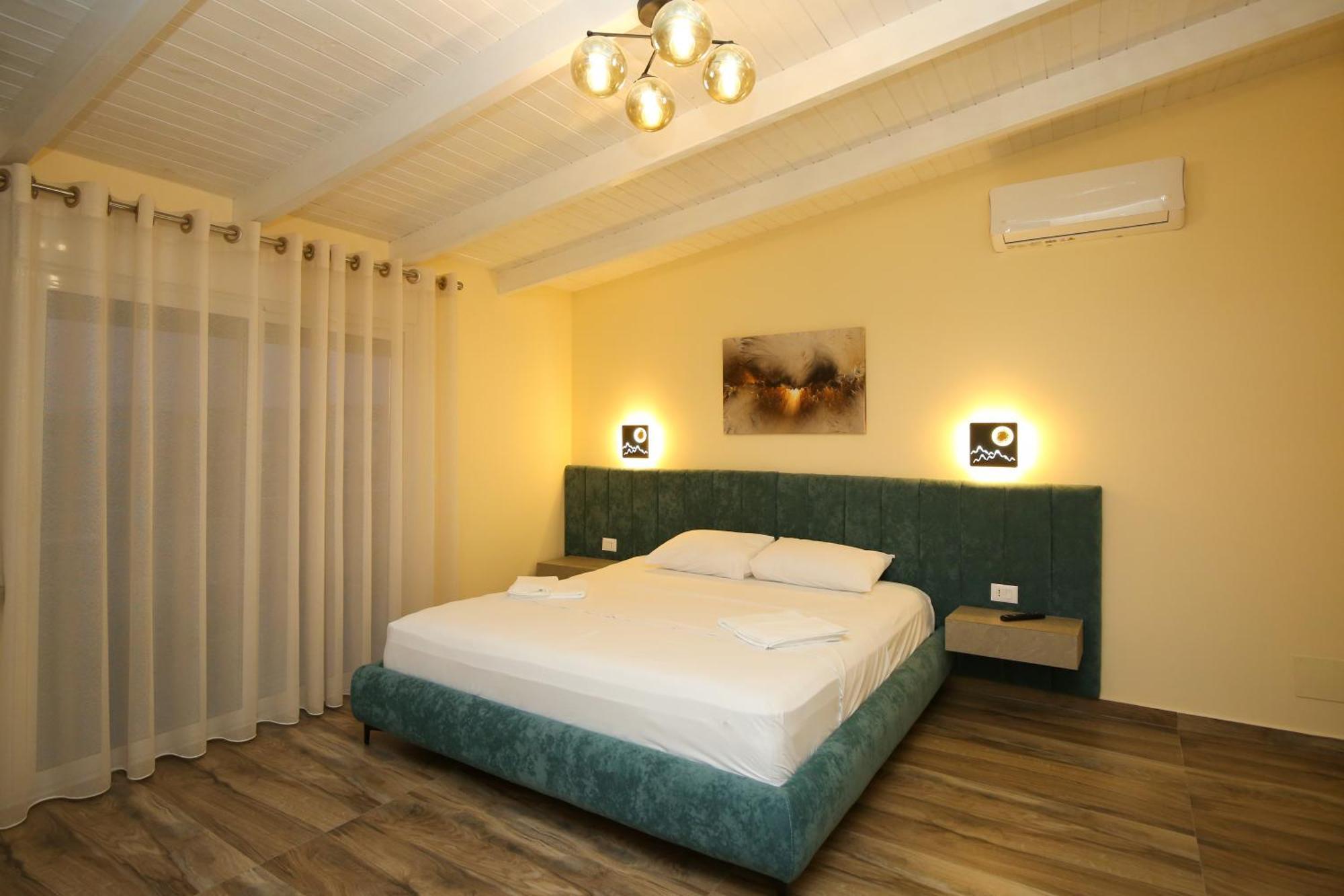 Queen Apartmets Vlorë Habitación foto